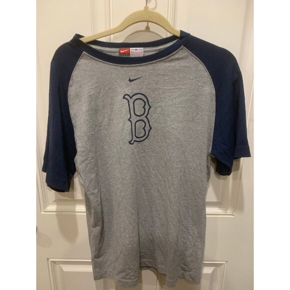 Nike Boston Red Sox tshirt - Picture 1 of 5